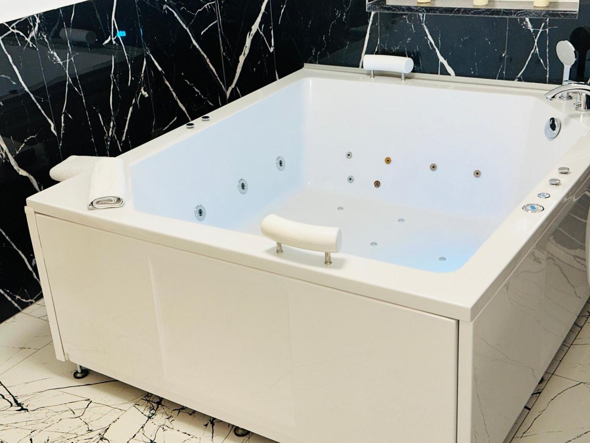 Hedonist Spa Jacuzzi Sarajevo Free Parking Kültér fotó